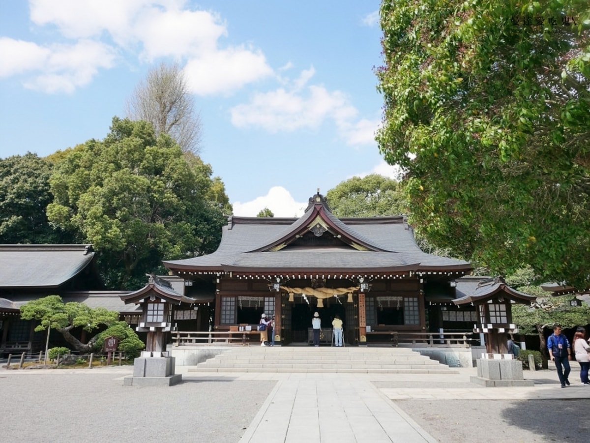 長壽之水喝過沒？熊本「出水神社」必訪亮點大解密，搭麗星郵輪探索星號感受「水前寺成趣園」百年日式庭園景緻之旅！熊本旅遊推薦｜九州景點推薦｜麗星郵輪熊本岸上觀光
