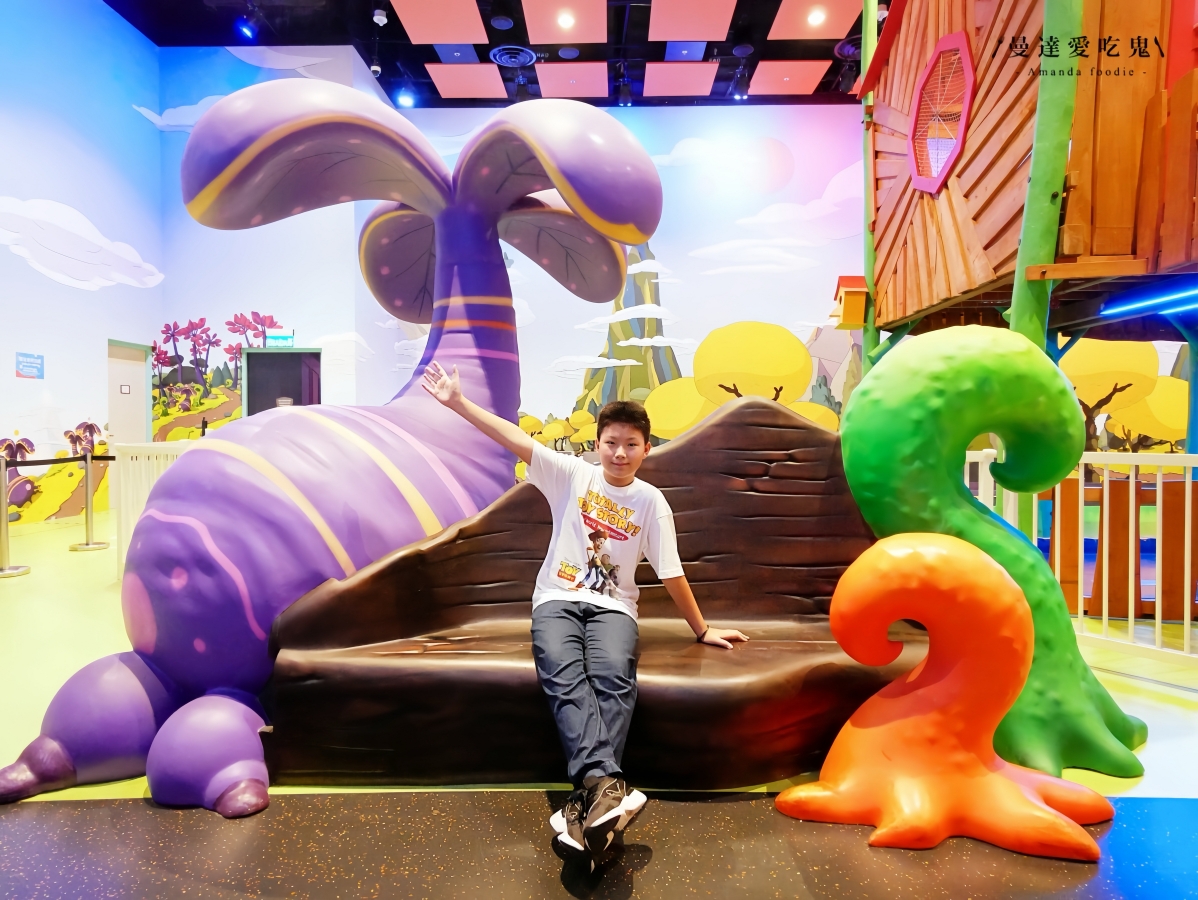 澳門親子旅遊｜寶貝放電好去處「新濠影滙滿紛樂園」4層樓冒險主題遊樂場玩到不想回房間啦！澳門室內景點｜澳門住宿推薦
