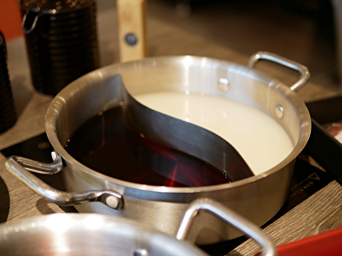 台南人揪起來！最新吃到飽鍋物品牌全台首店登場「千喜壽喜燒-台南西門店」高CP值個人獨享鴛鴦鍋超過癮！台南吃到飽推薦｜台南火鍋推薦