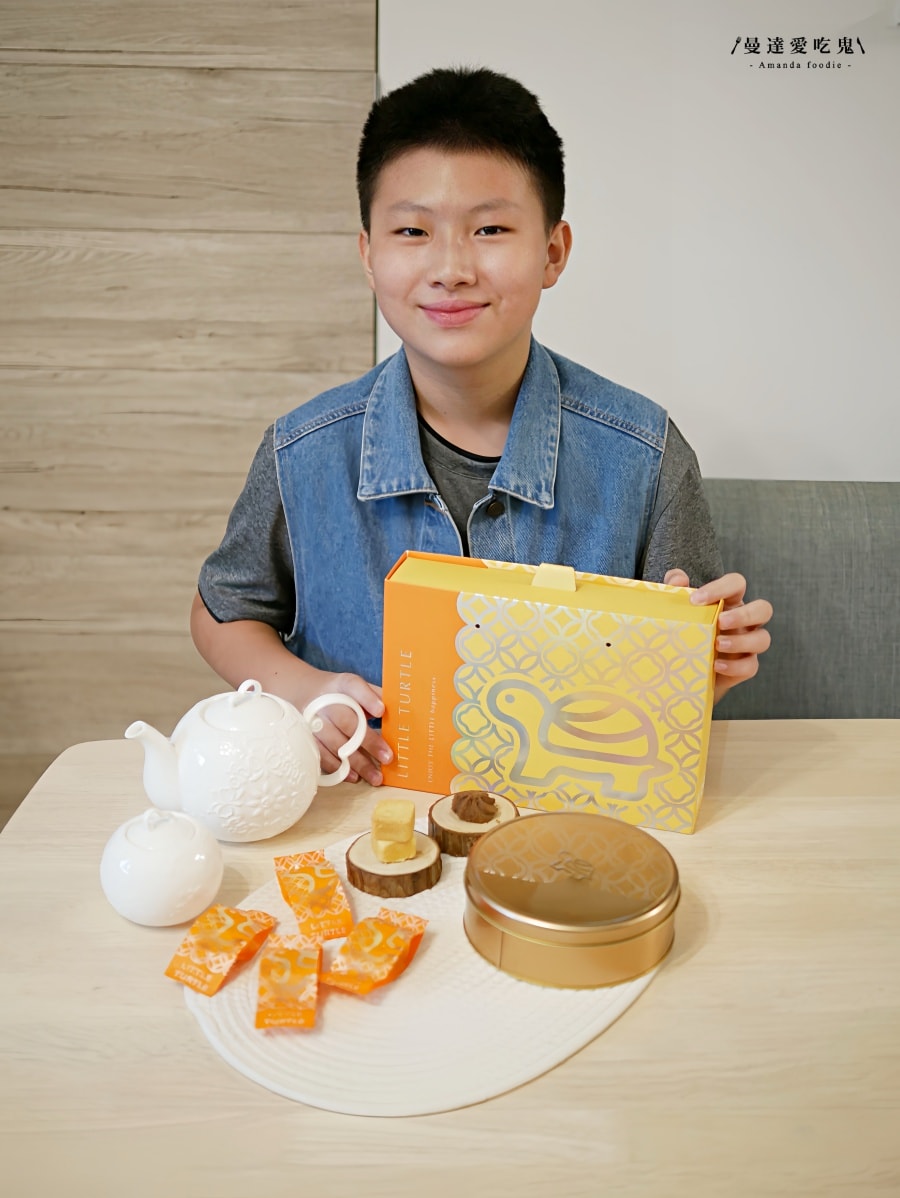 甜點控必收！一次擁有可可曲奇搭MINI鳳梨酥雙重幸福滋味「小烏龜烘培-饗宴旺來酥禮盒」臺中市十大伴手禮首獎！台中伴手禮推薦｜中秋禮盒推薦