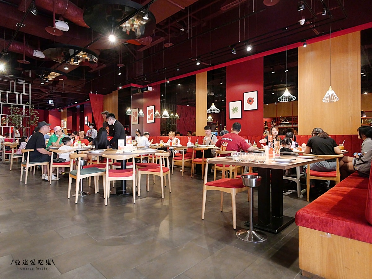 高雄前鎮美食｜道道下飯、泰味滿滿「瓦城泰國料理 SKM Park 店」香葉包雞、鳳梨蝦球一次滿足的泰式好味道！草衙道美食｜前鎮聚餐推薦