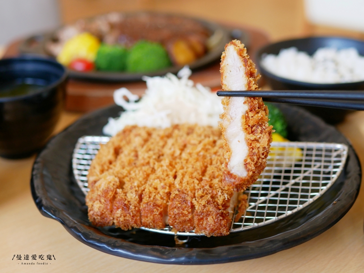 日系家庭餐廳享受平價定食與霜淇淋甜點時光「Joyfull台灣珍有福台南東門店」內用享自助吧飲品、爆米花、米飯、味噌湯暢享！台南美食推薦｜台南聚餐推薦