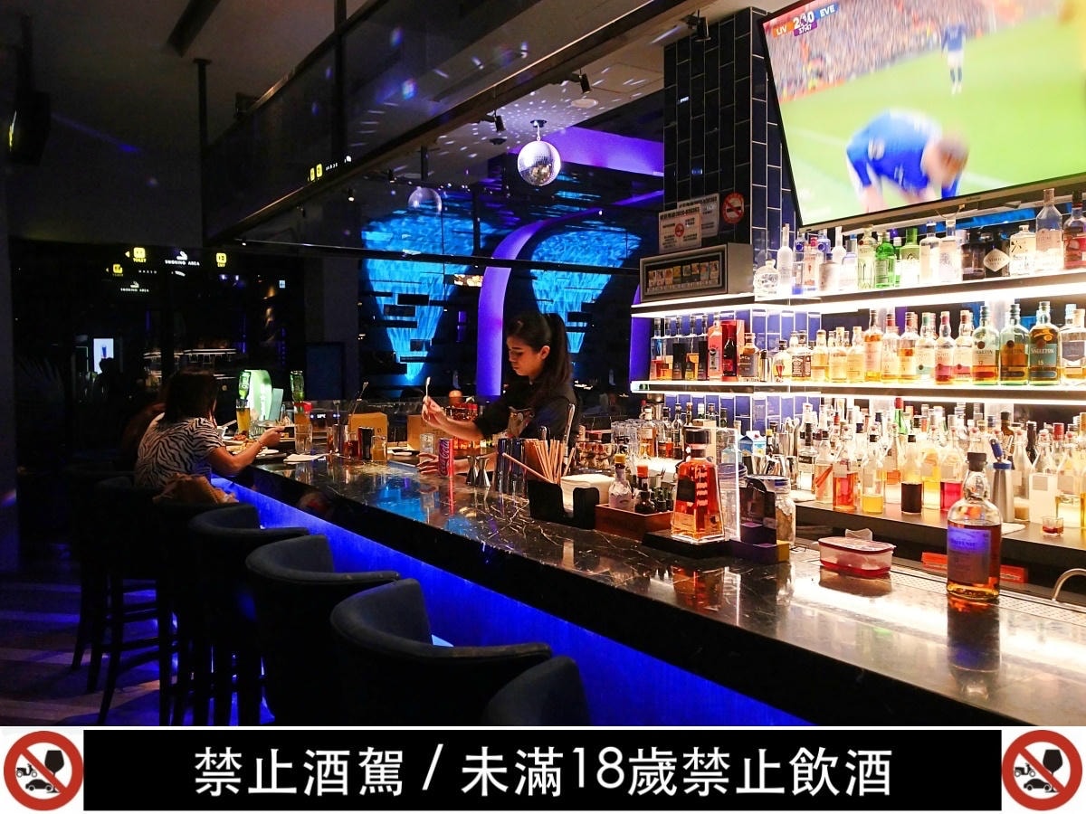 高雄左營美食推薦|巨蛋商圈高質感餐酒館朝聖「Roof.屋頂」招牌雙人套餐多道料理一次滿足的泰味饗宴!高雄慶生推薦|高雄生日優惠 - 第9張圖 高雄左營美食推薦|巨蛋商圈高質感餐酒館朝聖「Roof.屋頂」招牌雙人套餐多道料理一次滿足的泰味饗宴!高雄慶生推薦|高雄生日優惠