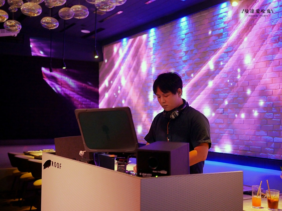 高雄左營美食推薦|巨蛋商圈高質感餐酒館朝聖「Roof.屋頂」招牌雙人套餐多道料理一次滿足的泰味饗宴!高雄慶生推薦|高雄生日優惠 - 第8張圖 高雄左營美食推薦|巨蛋商圈高質感餐酒館朝聖「Roof.屋頂」招牌雙人套餐多道料理一次滿足的泰味饗宴!高雄慶生推薦|高雄生日優惠