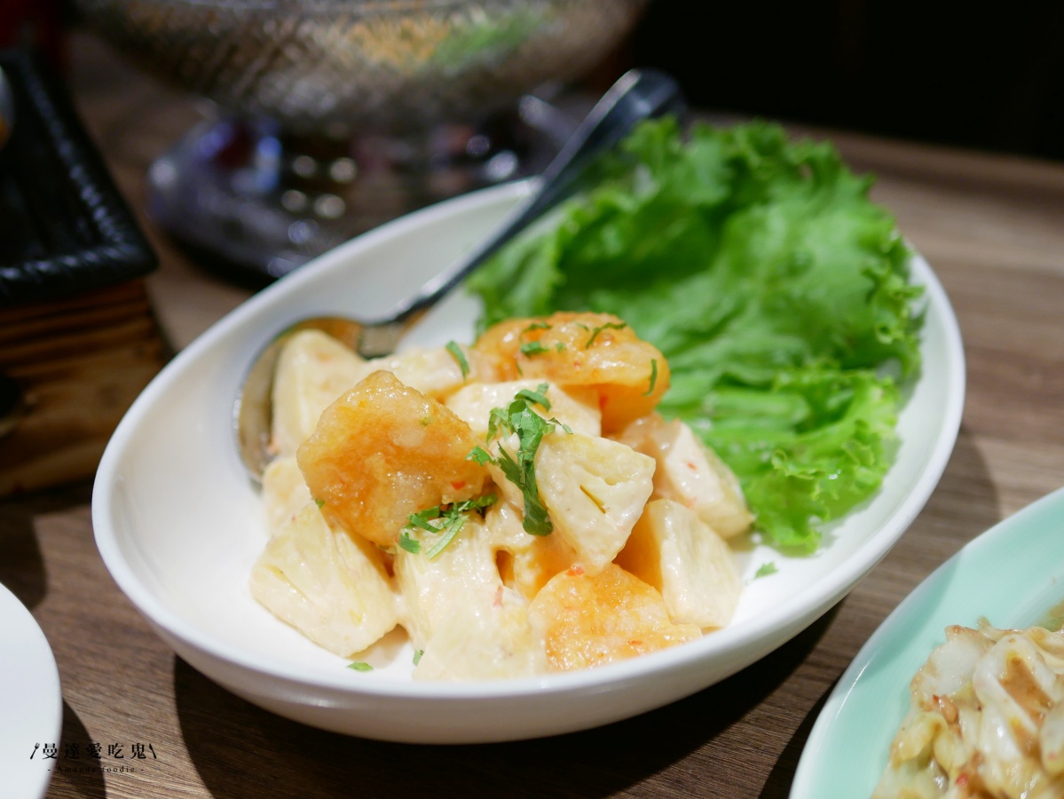 高雄前鎮美食|道道下飯、泰味滿滿「瓦城泰國料理 SKM Park 店」香葉包雞、鳳梨蝦球一次滿足的泰式好味道!草衙道美食|前鎮聚餐推薦 - 第14張圖