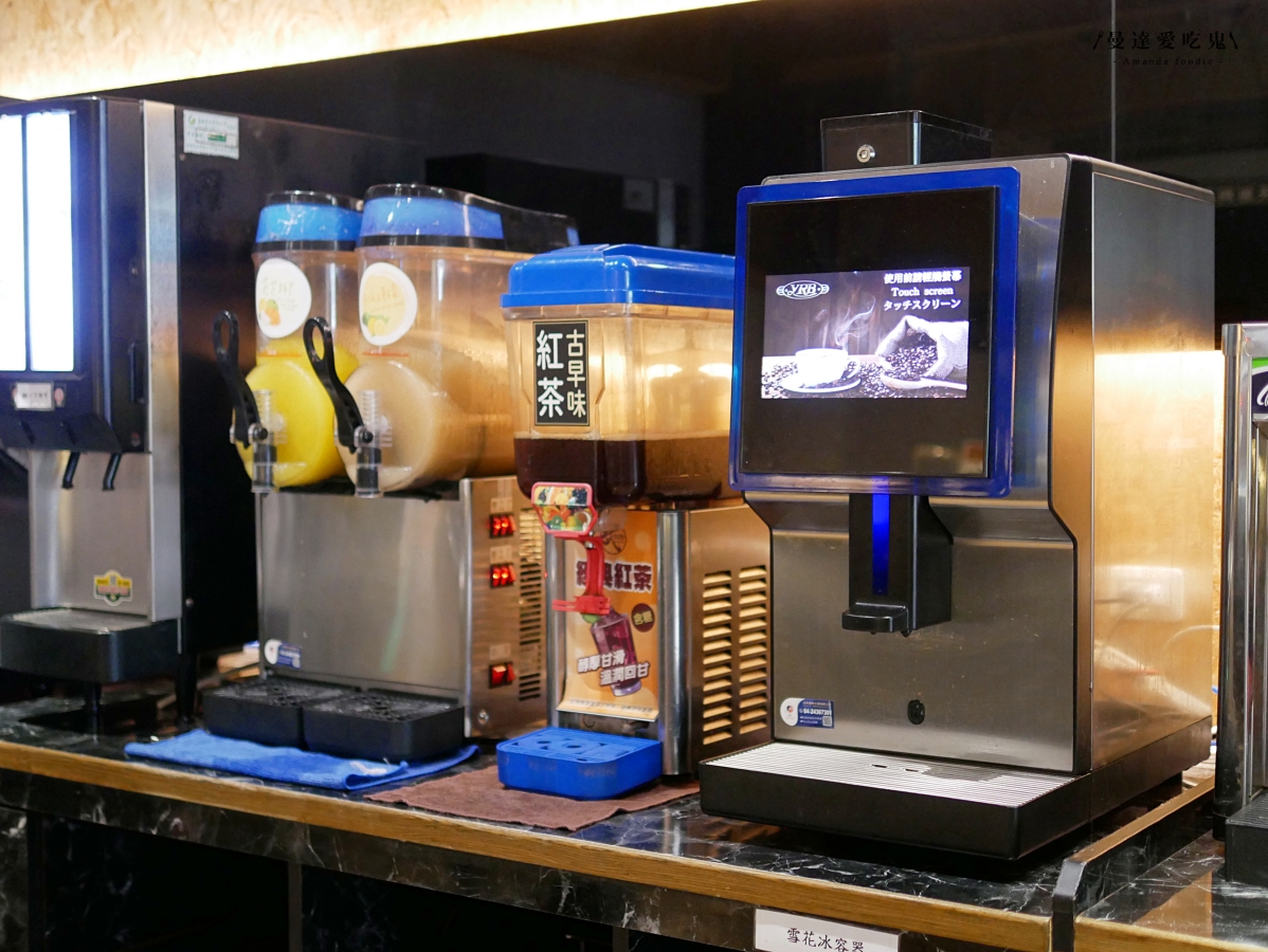 假日人潮不斷的自助吧吃到飽火鍋店「武鍋物北斗店」4小時蔬菜熬煮高湯清甜對味還免收服務費！彰化北斗美食｜彰化火鍋推薦