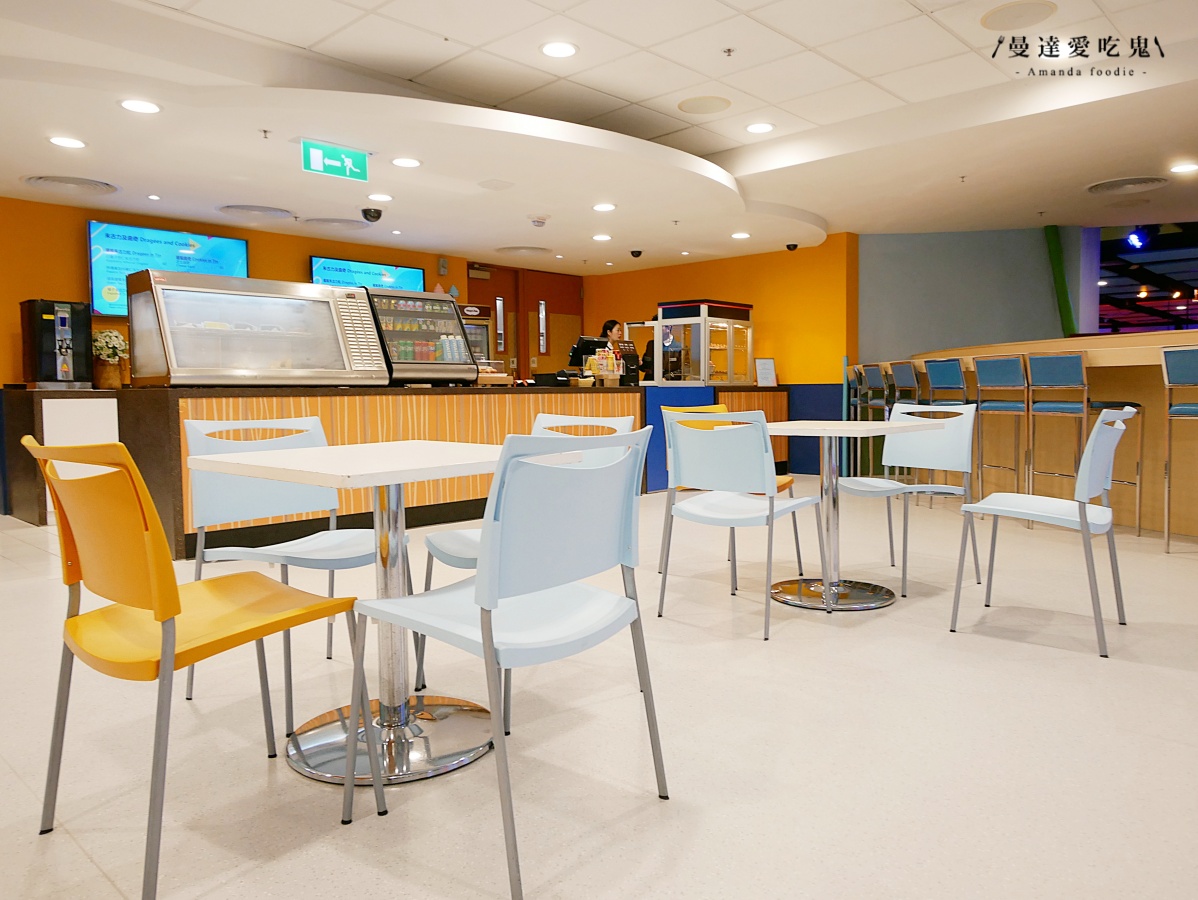 澳門親子旅遊｜寶貝放電好去處「新濠影滙滿紛樂園」4層樓冒險主題遊樂場玩到不想回房間啦！澳門室內景點｜澳門住宿推薦