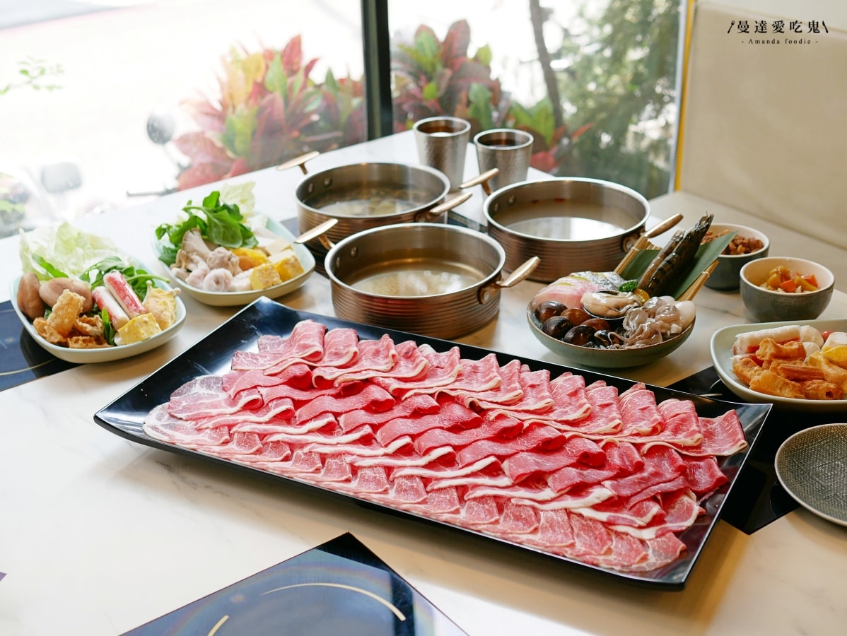 鳳山聚餐推薦｜軟嫩和牛、澎湃海鮮鍋物一次滿足「伊根鍋屋文中店」自助吧蔬菜、飲料、冰品暢享！鳳山火鍋推薦｜高雄美食推薦