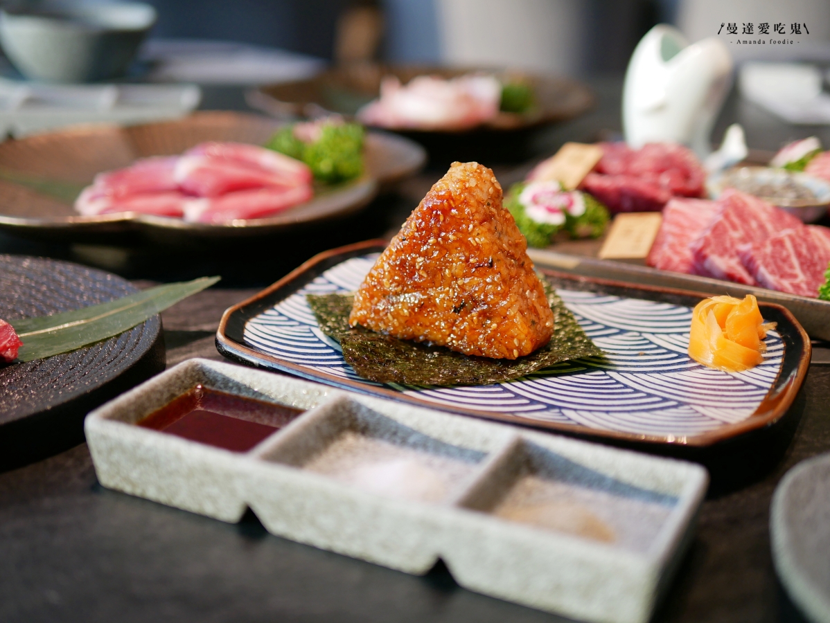 浪漫程度爆表!聽音樂、看海景,享受質感燒肉空間「1928燒肉總鋪-高流海洋店」假日現場駐唱超加分!駁二美食推薦|高雄約會推薦 - 第33張圖