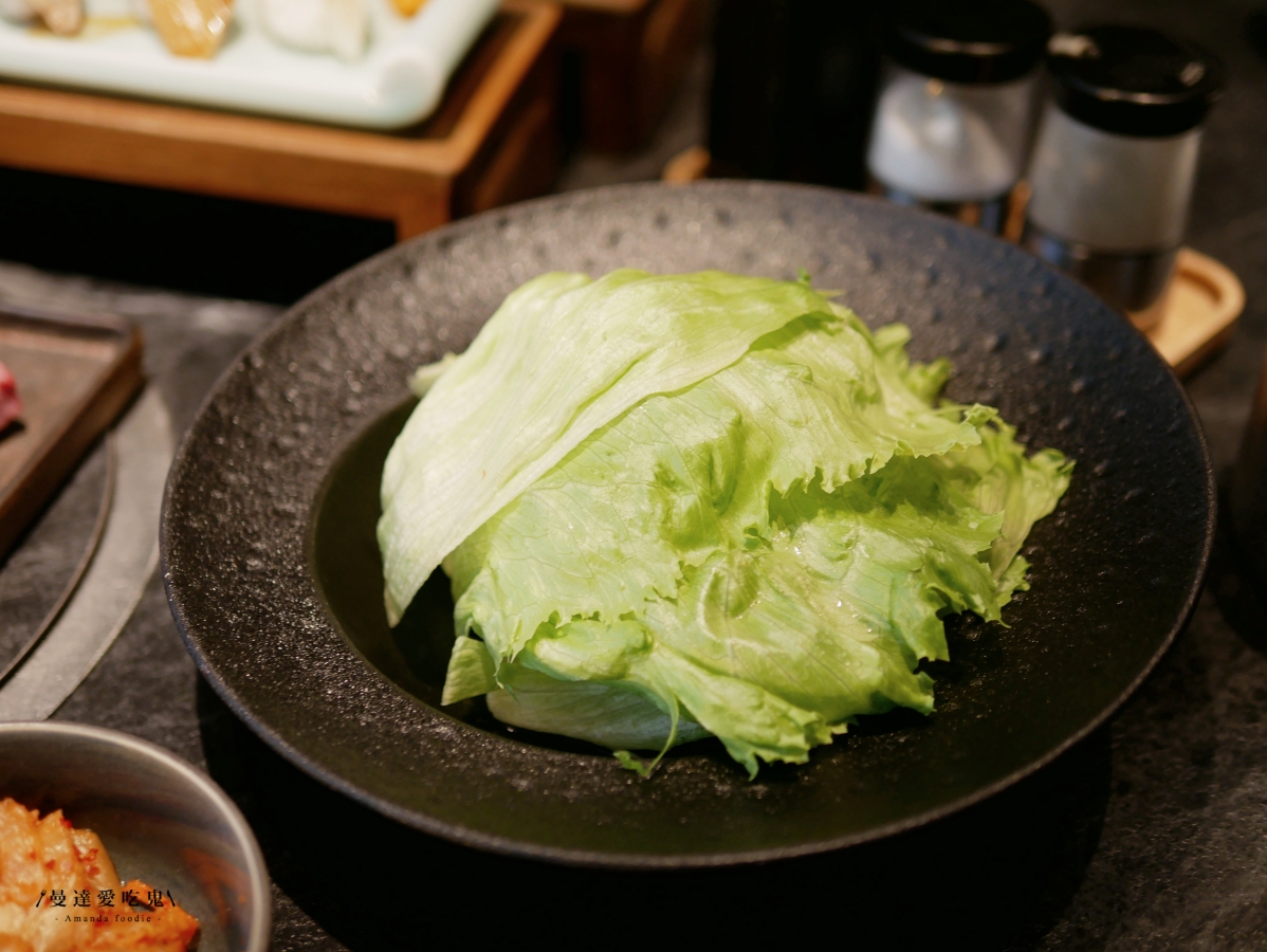 浪漫程度爆表!聽音樂、看海景,享受質感燒肉空間「1928燒肉總鋪-高流海洋店」假日現場駐唱超加分!駁二美食推薦|高雄約會推薦 - 第34張圖