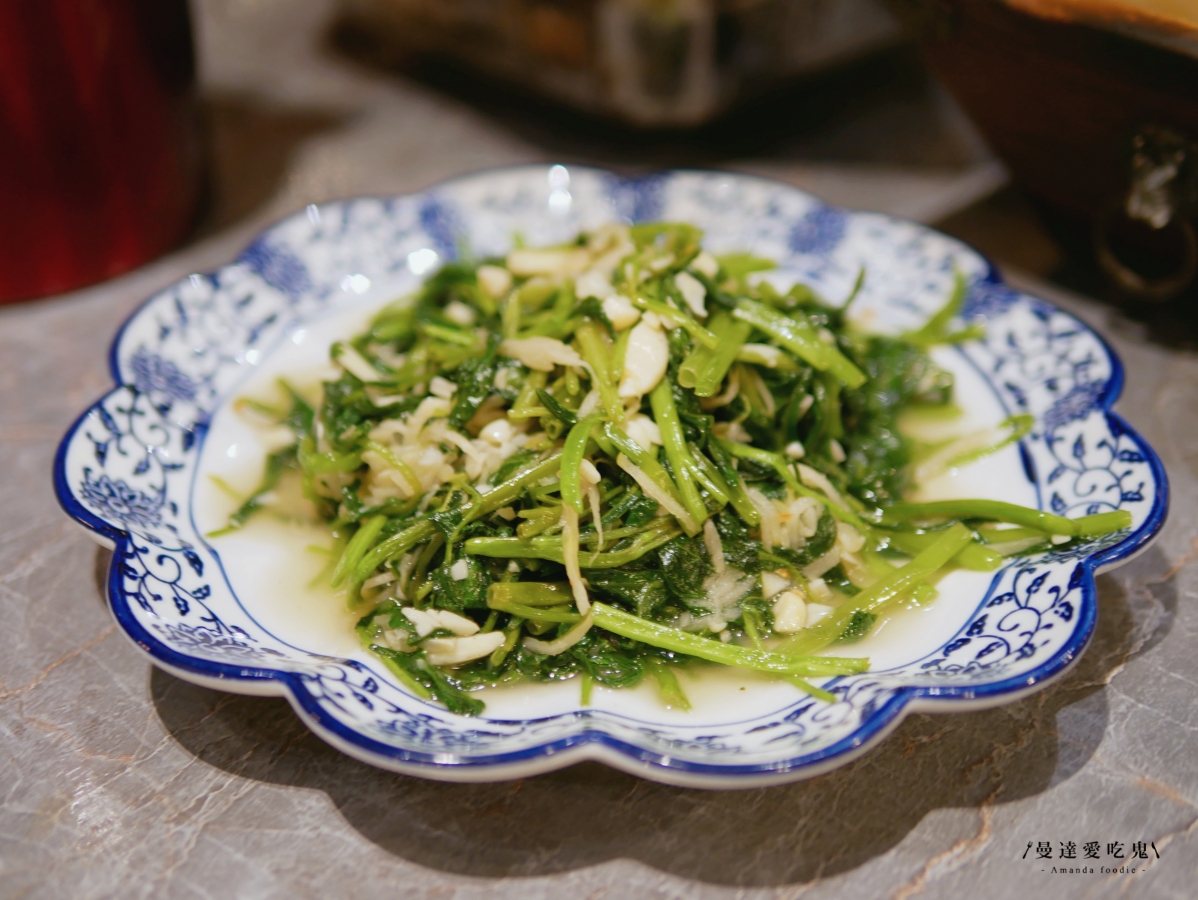 先知鴨四吃香氣爆發！從第一口片皮鴨下肚就被收服「LA 墨川四川樟茶烤鴨善化店」讓人回味無窮的滿滿川味驚喜！台南聚餐推薦｜善化美食推薦