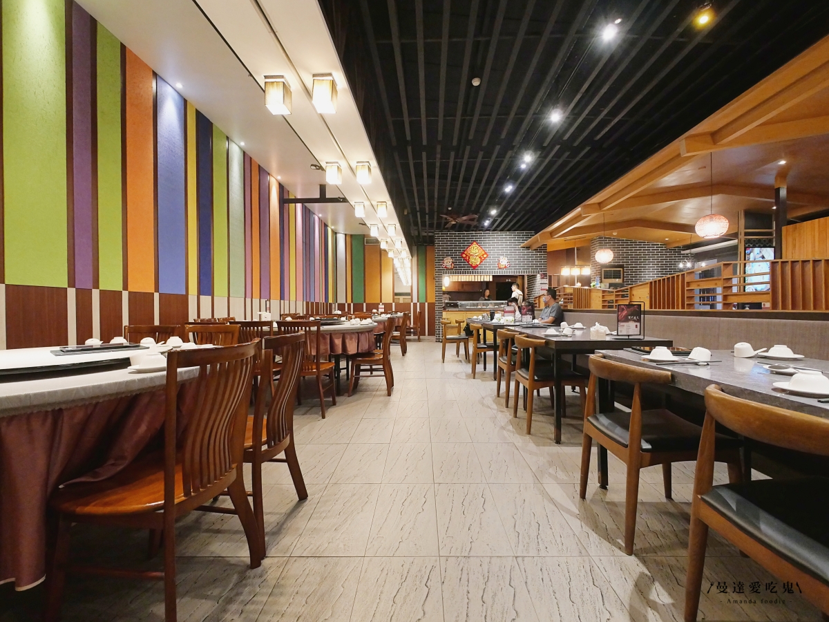 先知鴨四吃香氣爆發！從第一口片皮鴨下肚就被收服「LA 墨川四川樟茶烤鴨善化店」讓人回味無窮的滿滿川味驚喜！台南聚餐推薦｜善化美食推薦