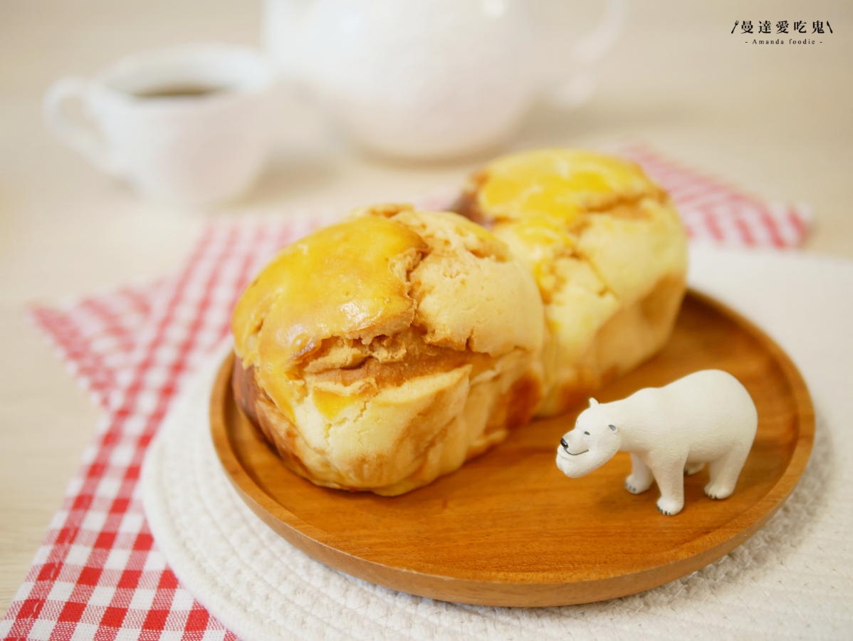 台南中西區|芋頭控絕對不能錯過的酥香滋味「布拉格烘焙 」臨安路人氣可頌吃起來!台南麵包店推薦|台南美食推薦 - 第14張圖