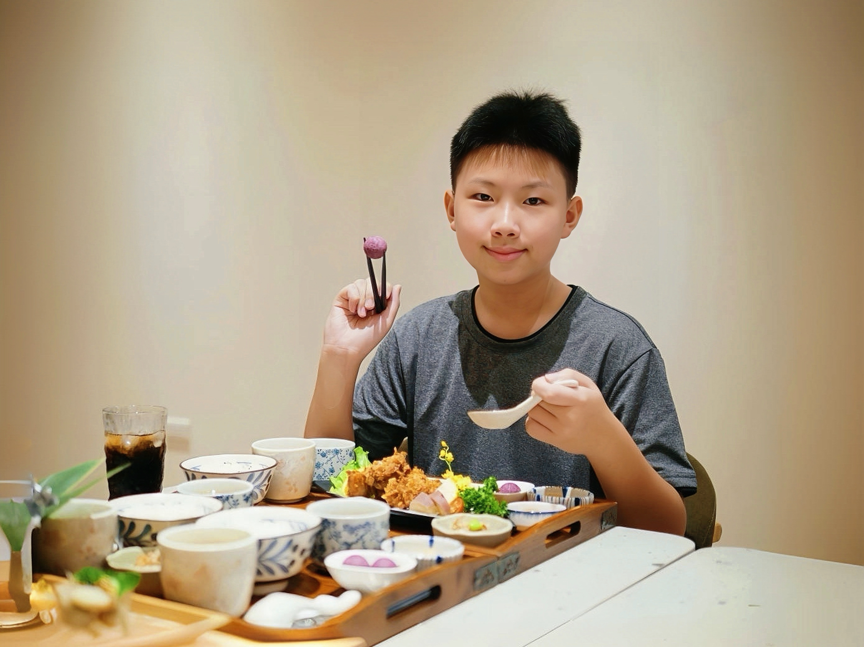 這絕對是我吃過最澎湃的日料雙人套餐「椿椛和食」兼具視覺與味覺的雙重饗宴,彷彿秒飛東京穿越啦!嘉義日料推薦|嘉義約會推薦 - 第17張圖