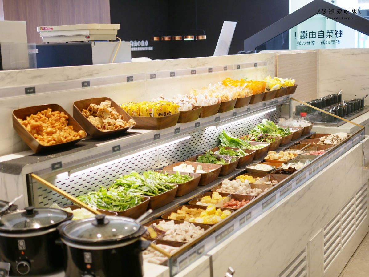 鳳山聚餐推薦|軟嫩和牛、澎湃海鮮鍋物一次滿足「伊根鍋屋文中店」自助吧蔬菜、飲料、冰品暢享!鳳山火鍋推薦|高雄美食推薦 - 第8張圖