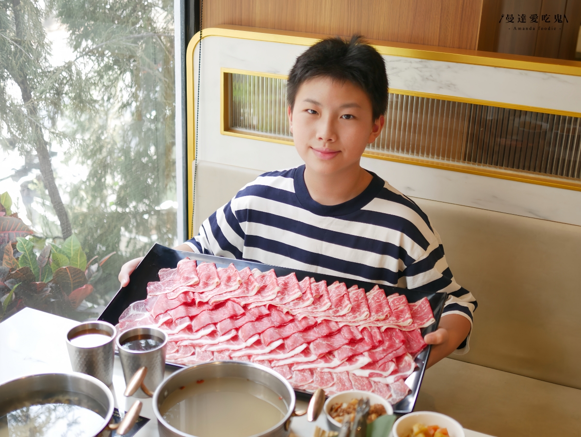 鳳山聚餐推薦|軟嫩和牛、澎湃海鮮鍋物一次滿足「伊根鍋屋文中店」自助吧蔬菜、飲料、冰品暢享!鳳山火鍋推薦|高雄美食推薦 - 第20張圖