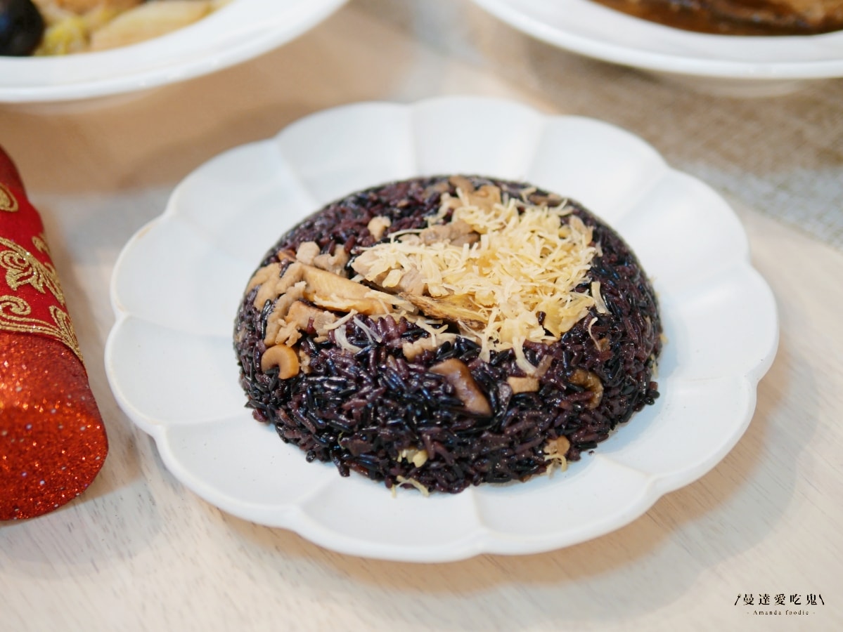 年菜宅配推薦|氛圍感滿滿的澎派年夜飯開箱「冊子年菜 藏冊珍饌7件組」經典佛跳牆、獅子頭、金元蹄一次品嚐!冷凍年菜推薦|冷凍宅配年菜 - 第15張圖 年菜宅配推薦|氛圍感滿滿的澎派年夜飯開箱「冊子年菜 藏冊珍饌7件組」經典佛跳牆、獅子頭、金元蹄一次品嚐!冷凍年菜推薦|冷凍宅配年菜