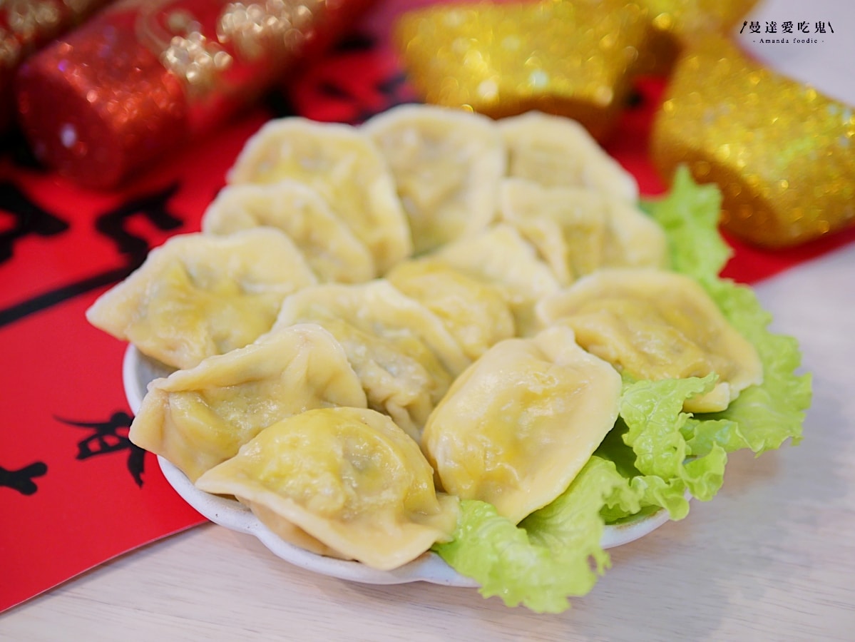 蔬味平生 x 林聖智主廚聯名宅配素食年菜「2026 金馬奔騰富貴組」開箱分享，在家輕鬆覆熱享用澎湃蔬食年菜！素食料理包推薦｜2026素食年菜推薦