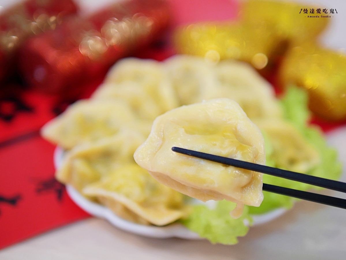 蔬味平生 x 林聖智主廚聯名宅配素食年菜「2026 金馬奔騰富貴組」開箱分享，在家輕鬆覆熱享用澎湃蔬食年菜！素食料理包推薦｜2026素食年菜推薦