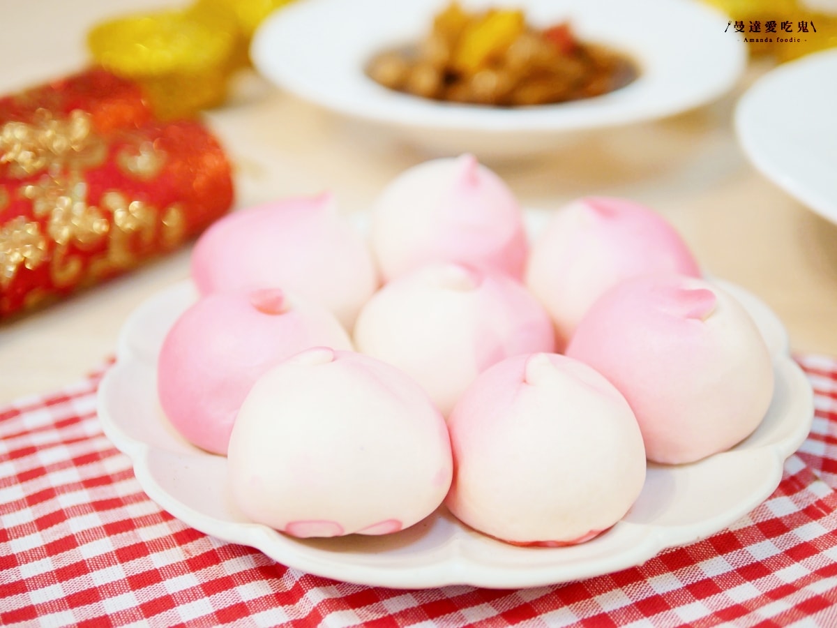 蔬味平生 x 林聖智主廚聯名宅配素食年菜「2026 金馬奔騰富貴組」開箱分享，在家輕鬆覆熱享用澎湃蔬食年菜！素食料理包推薦｜2026素食年菜推薦