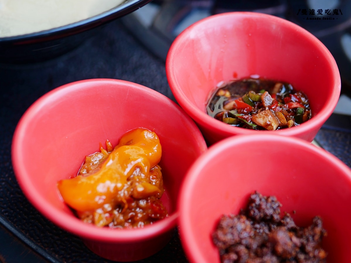 彰化美食｜銅板價格享受豐富小吃「鹿港圓環頂麵食館」 美味意麵與$10平價滷味一次滿足！鹿港美食推薦｜鹿港小吃推薦