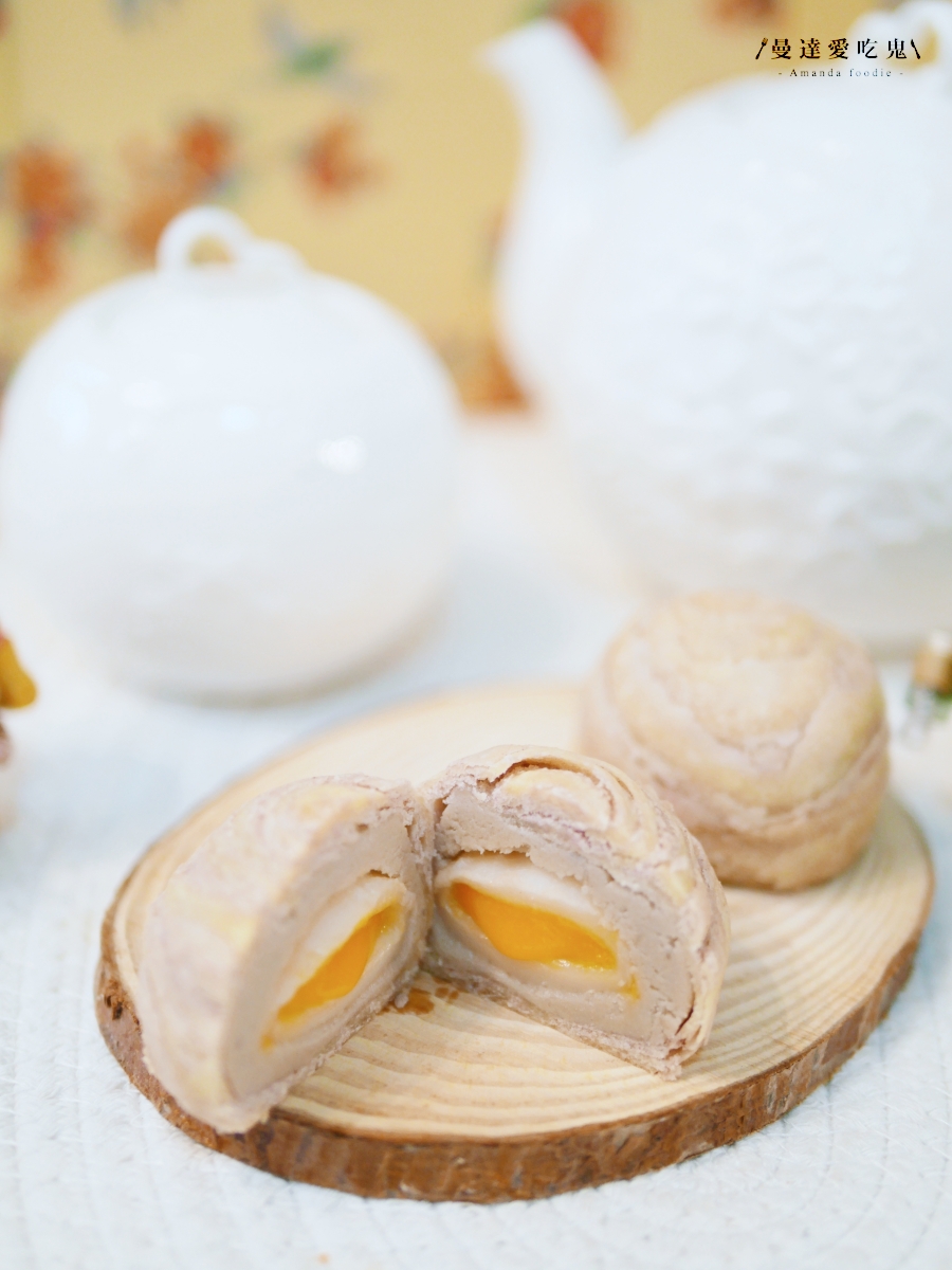 顏值與口感都在線！2026 過年禮盒開箱「冊子彩鳥飛悅禮盒」不僅包裝好看、內容物更是滿滿驚喜！宅配美食推薦｜台南美食推薦