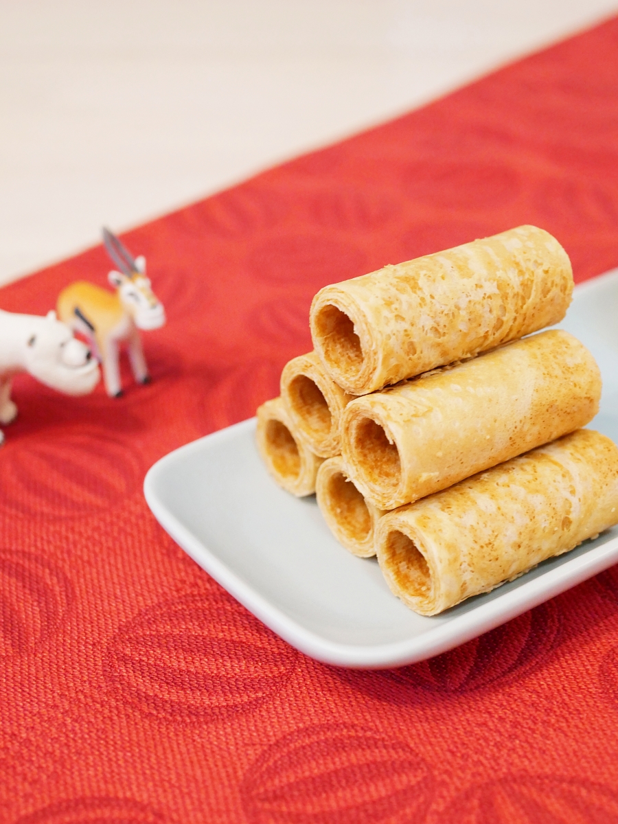 涮嘴到停不下來的新年伴手禮推薦「拾步町一口蛋捲綜合禮盒」三種經典口味一次開箱!台南年節禮盒|2026過年禮盒 - 第10張圖 涮嘴到停不下來的新年伴手禮推薦「拾步町一口蛋捲綜合禮盒」三種經典口味一次開箱!台南年節禮盒|2026過年禮盒