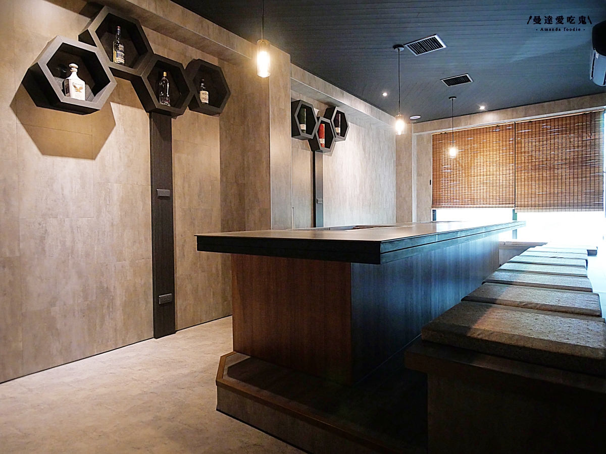 每一口都值得被好好款待,專人桌邊代烤的細節美學「明燒肉 文自旗艦店」主打熟成肉品和活體海鮮的高質感左營燒肉!左營美食推薦|高雄燒肉推薦 - 第13張圖 每一口都值得被好好款待,專人桌邊代烤的細節美學「明燒肉 文自旗艦店」主打熟成肉品和活體海鮮的高質感左營燒肉!左營美食推薦|高雄燒肉推薦