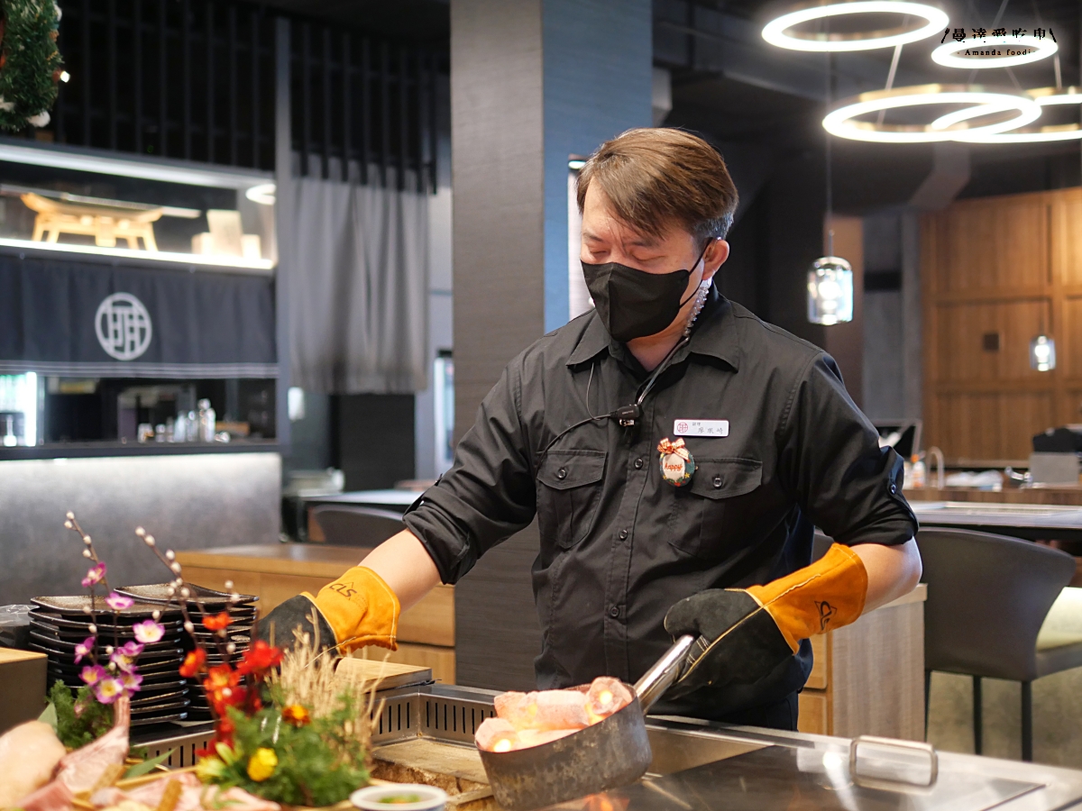 每一口都值得被好好款待,專人桌邊代烤的細節美學「明燒肉 文自旗艦店」主打熟成肉品和活體海鮮的高質感左營燒肉!左營美食推薦|高雄燒肉推薦 - 第10張圖 每一口都值得被好好款待,專人桌邊代烤的細節美學「明燒肉 文自旗艦店」主打熟成肉品和活體海鮮的高質感左營燒肉!左營美食推薦|高雄燒肉推薦