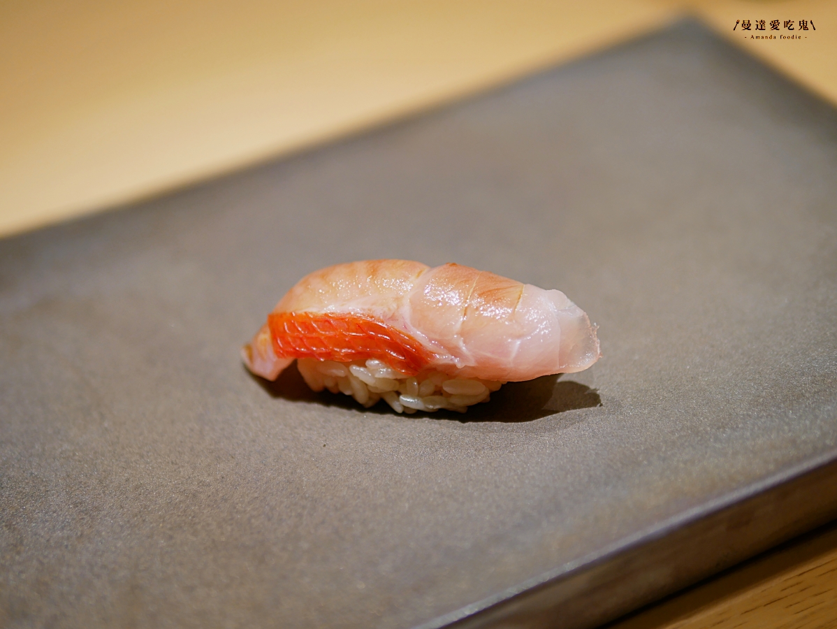 日料控必收！細細品味一場有節奏的高質感無菜單料理「塩露 Omakase」從清爽到濃厚的極致味覺饗宴！台南美食推薦｜台南約會推薦