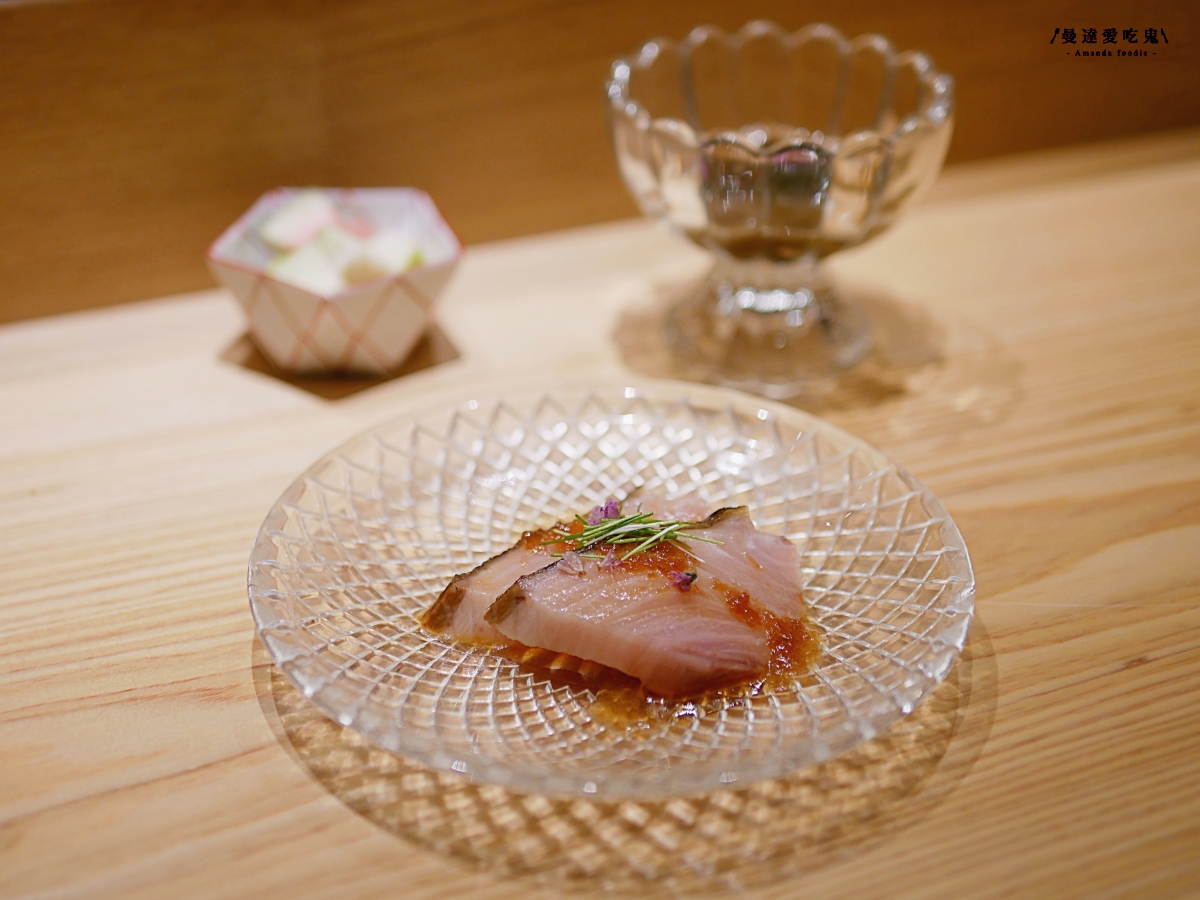 日料控必收！細細品味一場有節奏的高質感無菜單料理「塩露 Omakase」從清爽到濃厚的極致味覺饗宴！台南美食推薦｜台南約會推薦