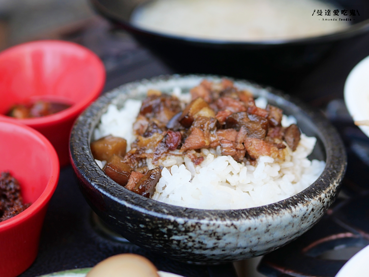 彰化美食|銅板價格享受豐富小吃「鹿港圓環頂麵食館」 美味意麵與$10平價滷味一次滿足!鹿港美食推薦|鹿港小吃推薦 - 第16張圖 彰化美食|銅板價格享受豐富小吃「鹿港圓環頂麵食館」 美味意麵與$10平價滷味一次滿足!鹿港美食推薦|鹿港小吃推薦