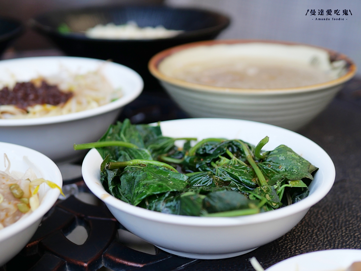 彰化美食|銅板價格享受豐富小吃「鹿港圓環頂麵食館」 美味意麵與$10平價滷味一次滿足!鹿港美食推薦|鹿港小吃推薦 - 第21張圖 彰化美食|銅板價格享受豐富小吃「鹿港圓環頂麵食館」 美味意麵與$10平價滷味一次滿足!鹿港美食推薦|鹿港小吃推薦