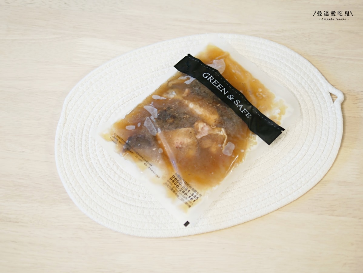 5款冷凍湯品開箱評比｜料好肉大塊的暖心濃郁雞湯，下班快速加熱就能輕鬆上桌 (享味生活、樂陶、興聯農科、永豐餘生技)！宅配美食推薦｜冷凍湯品推薦