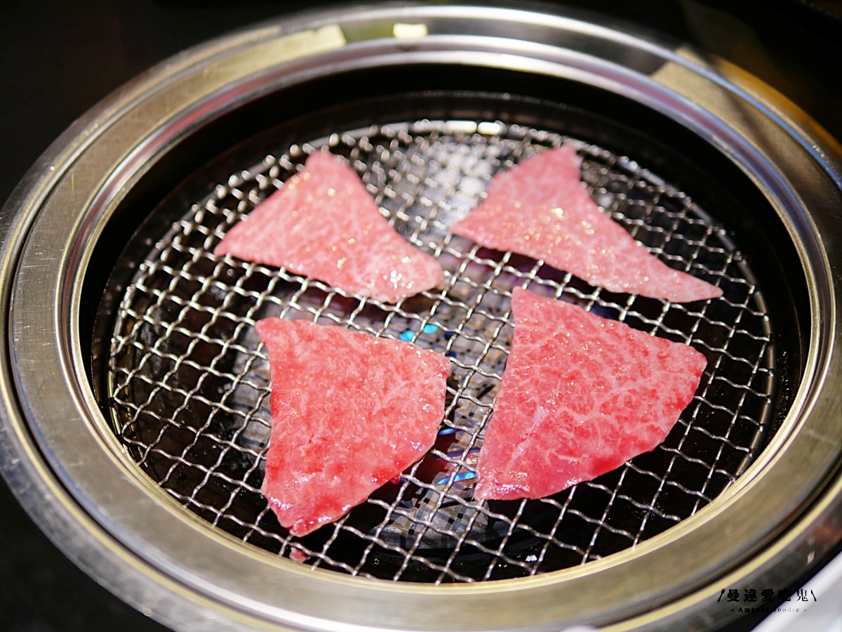 讓人一吃愛上的迷人套餐式燒肉「原饌日式燒肉」鄰近檜意森活村和森林之歌,有吃有玩的豐盛旅程一次安排起來!嘉義美食推薦|嘉義燒肉推薦 - 第29張圖 讓人一吃愛上的迷人套餐式燒肉「原饌日式燒肉」鄰近檜意森活村和森林之歌,有吃有玩的豐盛旅程一次安排起來!嘉義美食推薦|嘉義燒肉推薦