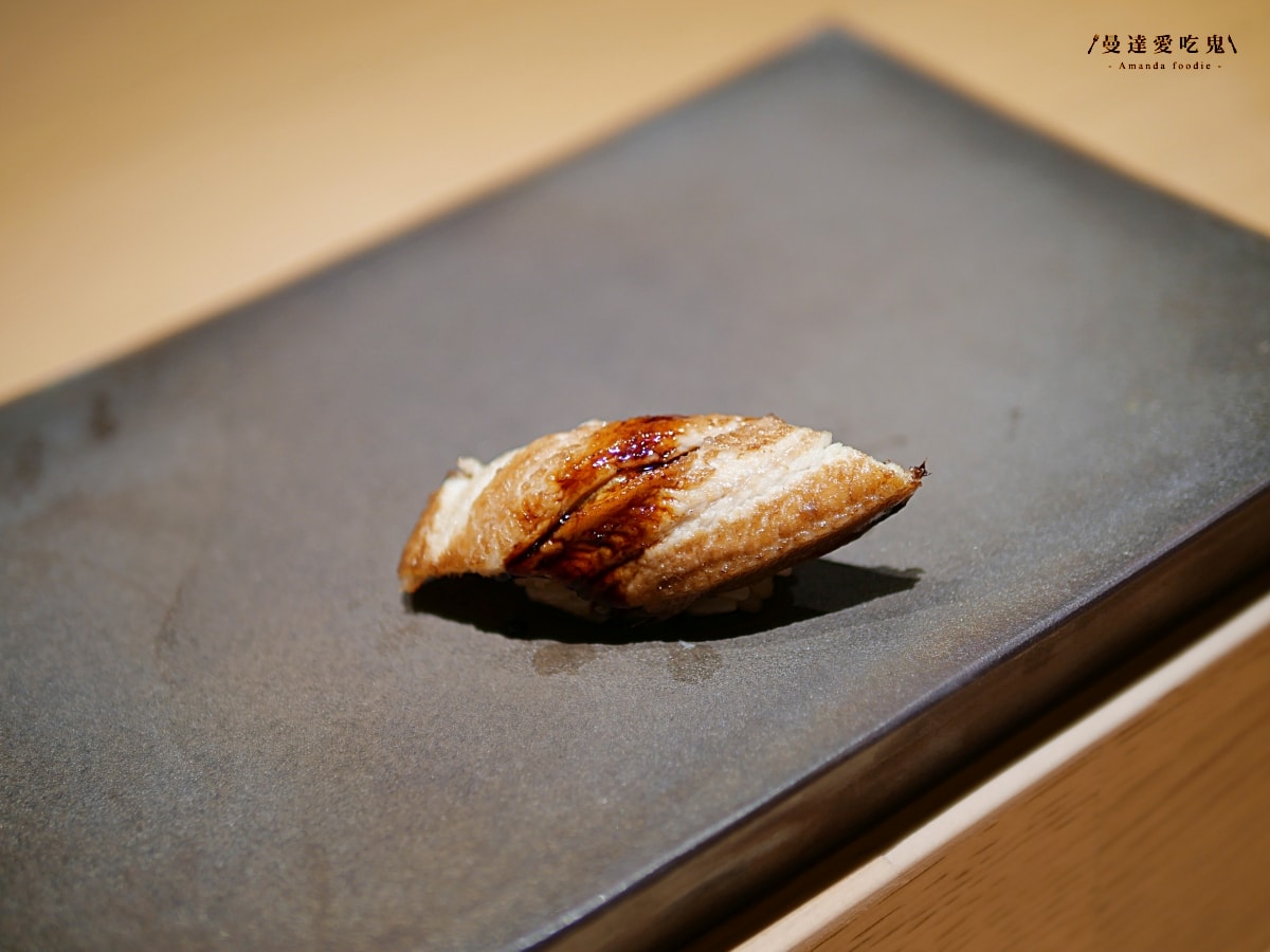 日料控必收！細細品味一場有節奏的高質感無菜單料理「塩露 Omakase」從清爽到濃厚的極致味覺饗宴！台南美食推薦｜台南約會推薦