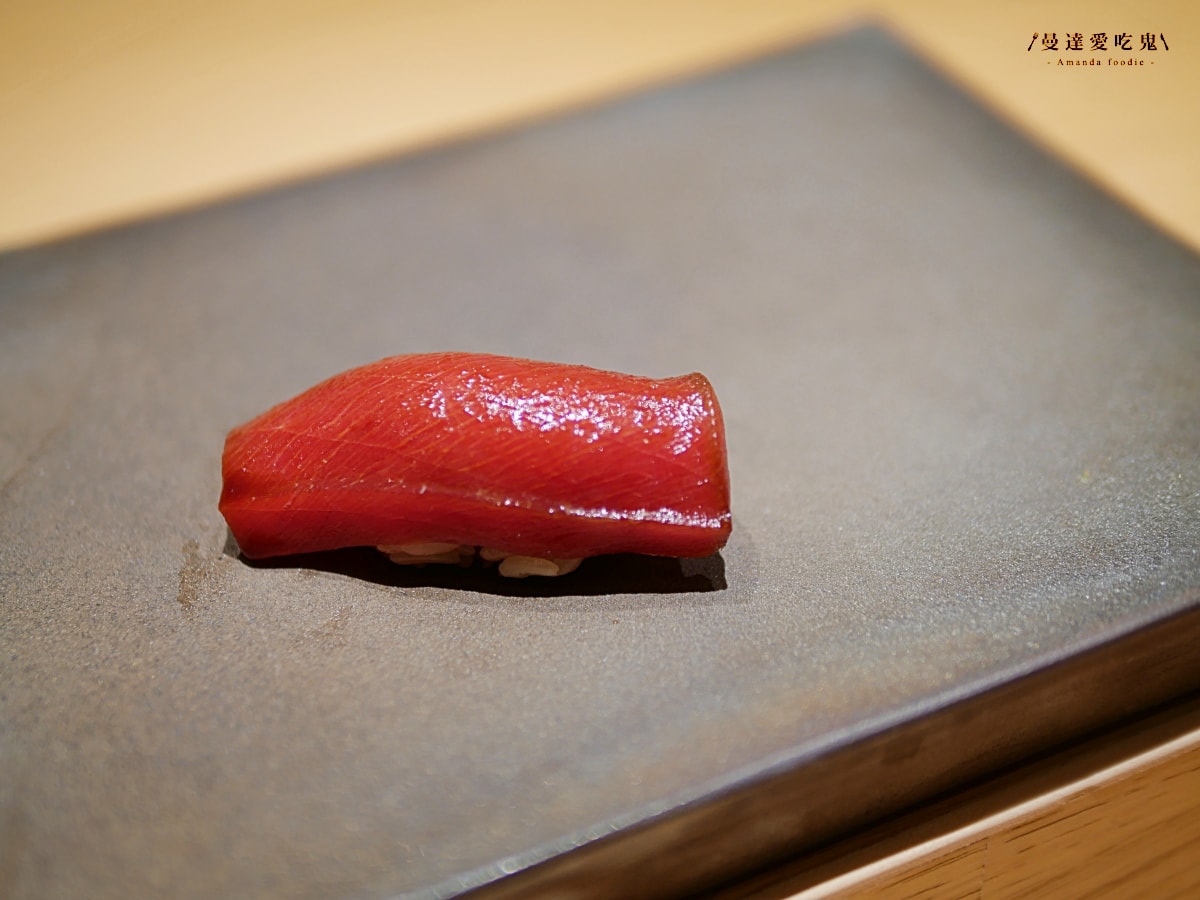 日料控必收！細細品味一場有節奏的高質感無菜單料理「塩露 Omakase」從清爽到濃厚的極致味覺饗宴！台南美食推薦｜台南約會推薦