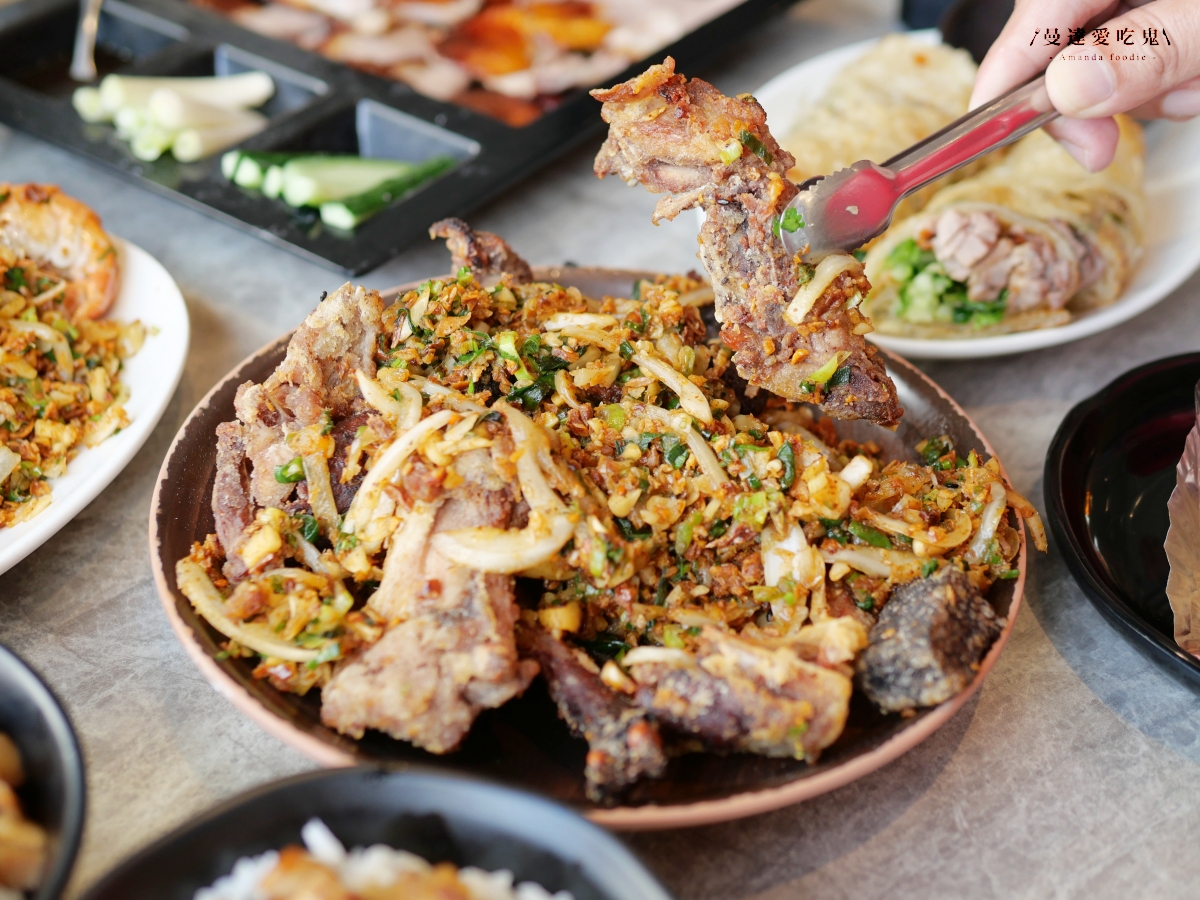 火鍋控注意！在鍋物吃到飽餐廳也能品嚐到銷魂烤鴨「覓 ‧ 鍋物」不收服務費還附設免費停車場超加分！沙鹿美食推薦｜台中美食推薦