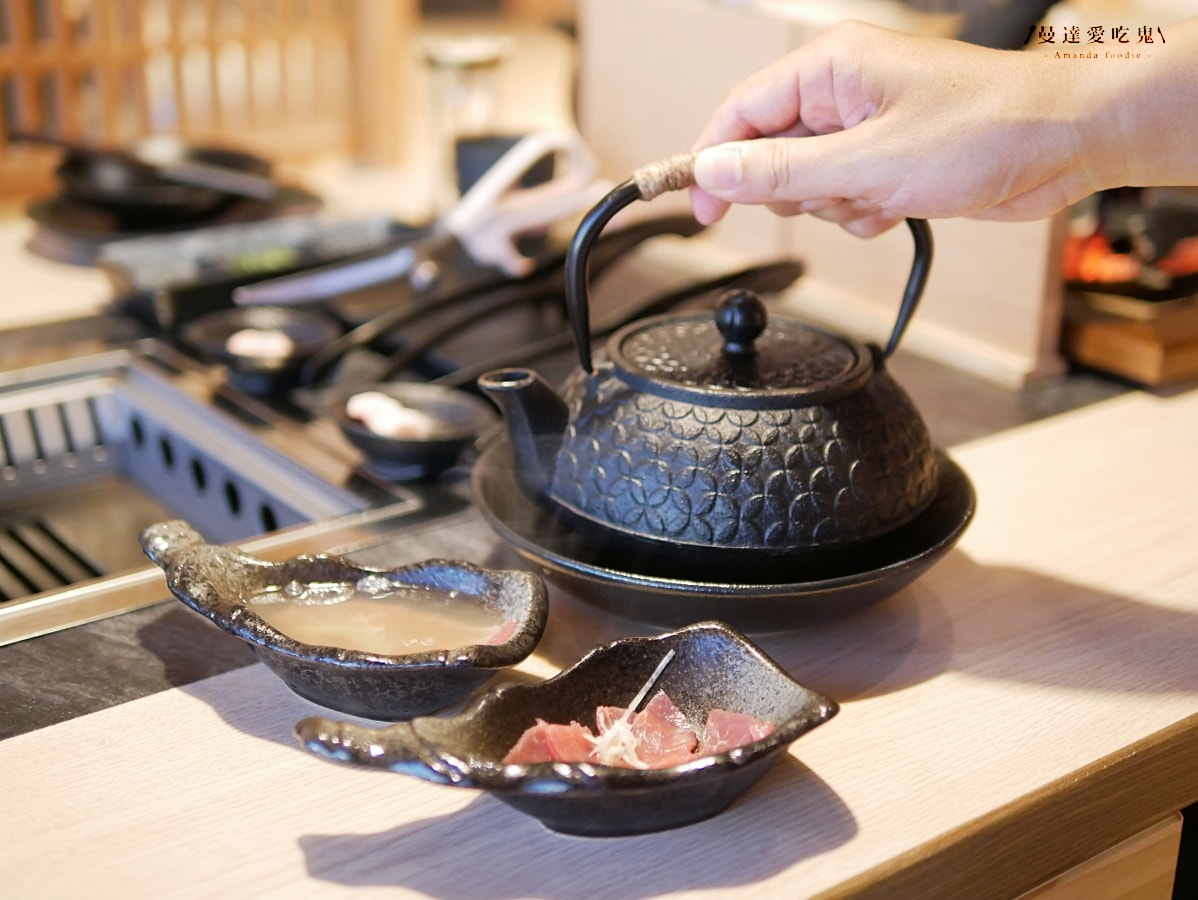 太銷魂！細細品味一頓讓人難忘的極致和牛饗宴「冶炭Yatan 和牛燒肉專門店」獨樹一格的地爐炭火燒肉體驗！台南燒肉推薦｜善化美食推薦