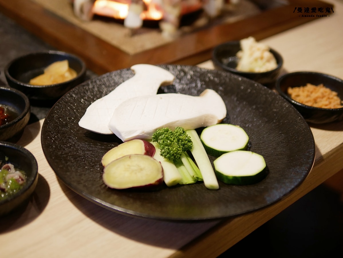 太銷魂！細細品味一頓讓人難忘的極致和牛饗宴「冶炭Yatan 和牛燒肉專門店」獨樹一格的地爐炭火燒肉體驗！台南燒肉推薦｜善化美食推薦