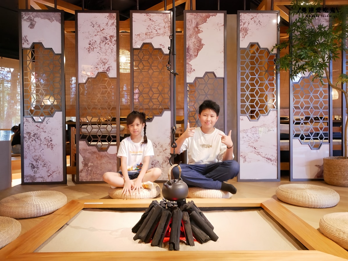 太銷魂！細細品味一頓讓人難忘的極致和牛饗宴「冶炭Yatan 和牛燒肉專門店」獨樹一格的地爐炭火燒肉體驗！台南燒肉推薦｜善化美食推薦