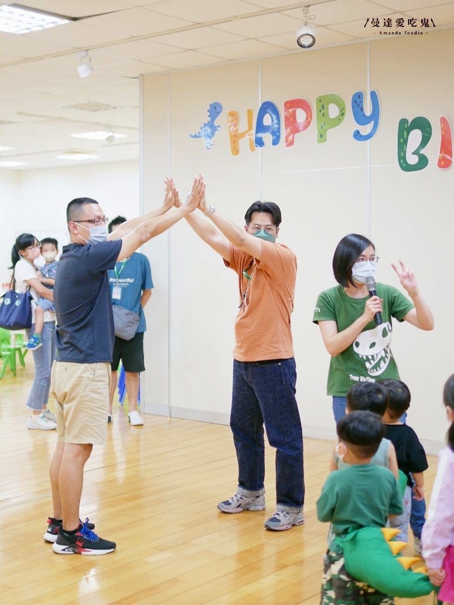 台南親子活動｜樹谷生活科學館「樹谷恐龍童樂會－小小烘焙師」2小時滿滿行程，DIY蛋糕＋變身小恐龍一次滿足！