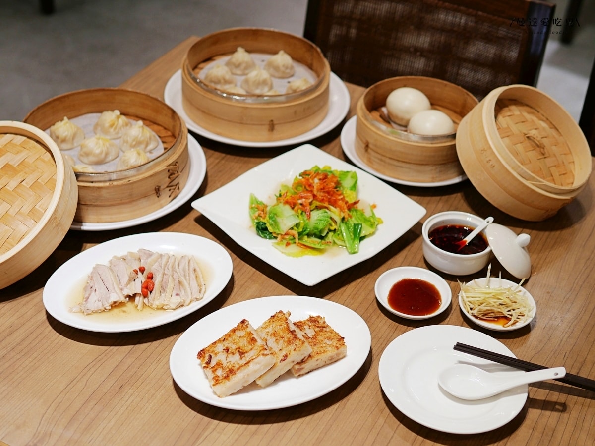 台南東區美食|搬新家再出發「滬品上海湯包」必點蟹粉小籠包、上海湯包爆汁太銷魂!台南美食推薦|台南聚餐推薦 - 第5張圖 台南東區美食|搬新家再出發「滬品上海湯包」必點蟹粉小籠包、上海湯包爆汁太銷魂!台南美食推薦|台南聚餐推薦