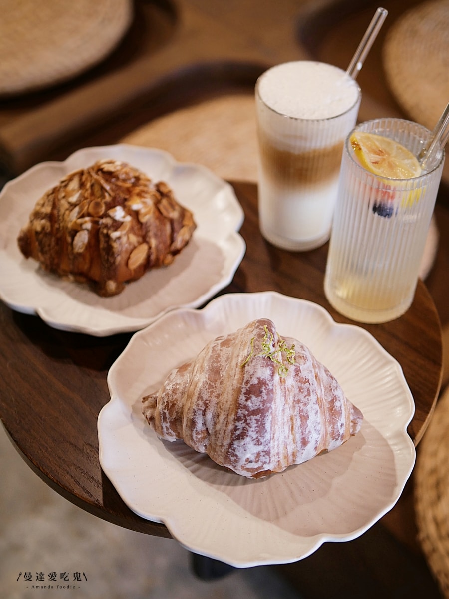 台南甜點推薦｜老宅系最美可頌店「Lilliane Bakery 莉莉安可頌台南店」下午茶約會氛圍感滿點！台南美食推薦｜台南咖啡廳推薦