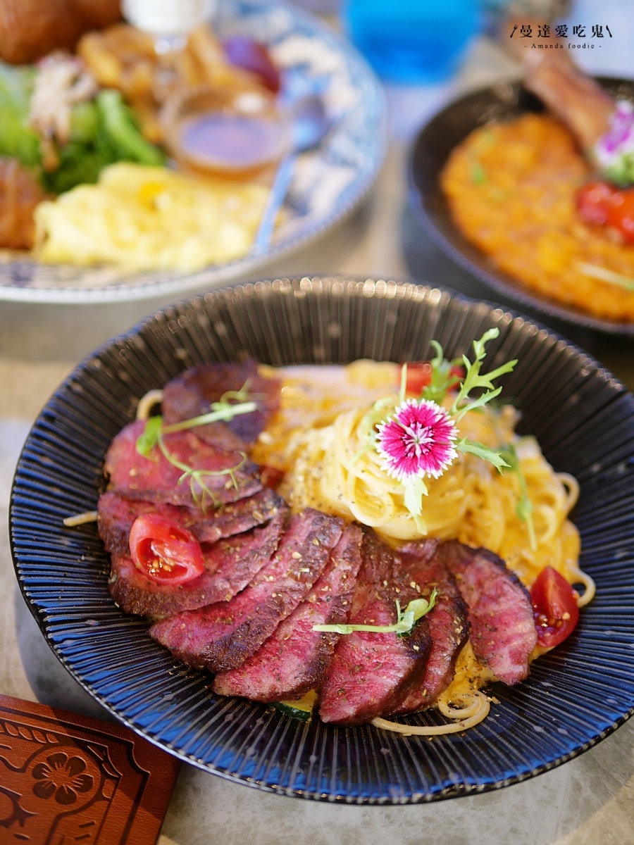 美翻天！從用餐環境到上桌餐點都讓人欲罷不能的浪漫饗宴「今鶴義式餐酒館安平店」超萌立體泡澡熊奶茶吸睛必點！台南慶生推薦｜台南約會推薦
