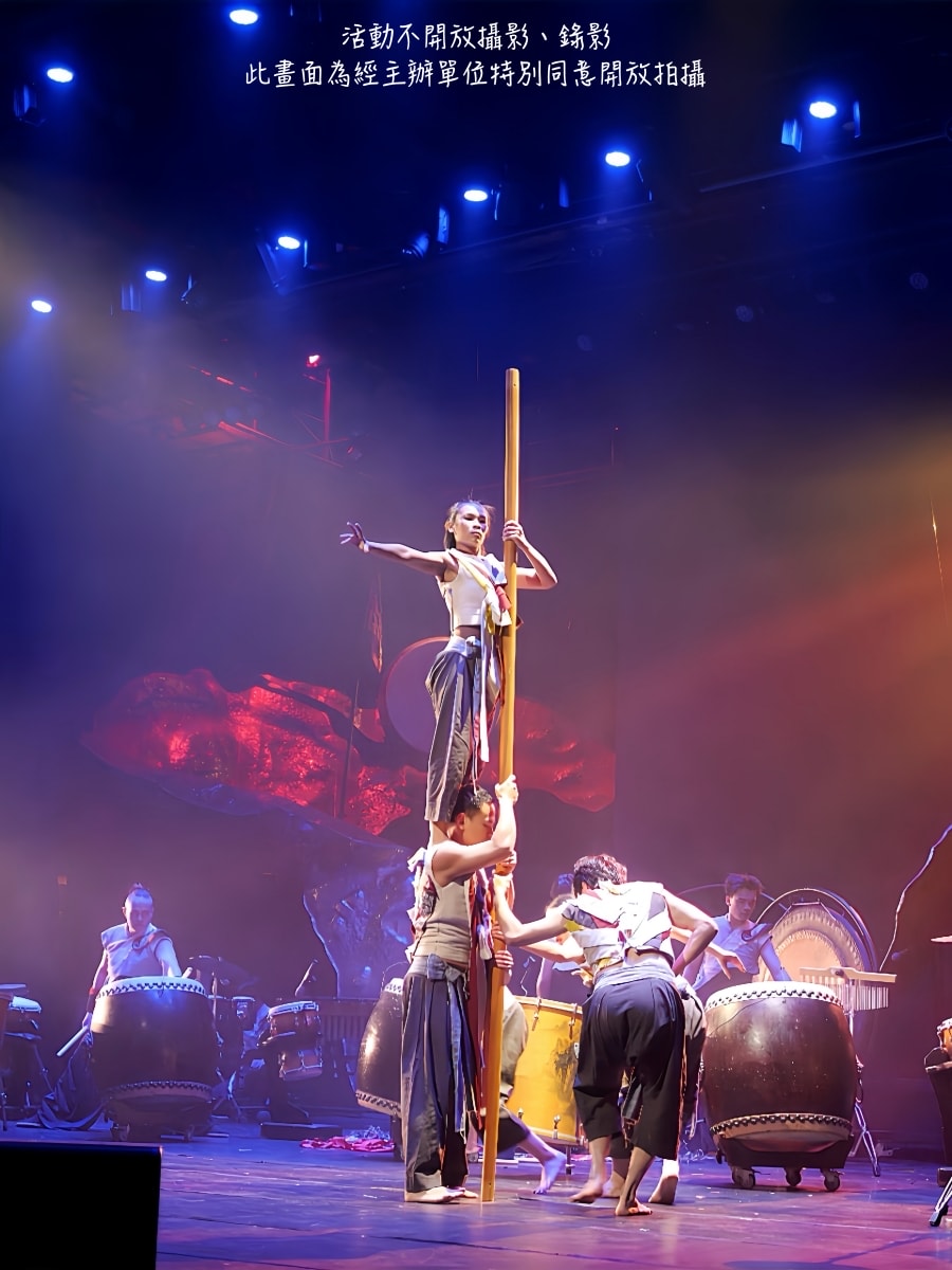 台南仁德｜百年糖廠變身奇幻結界，十鼓文創園區《魔法夜祭2.0 神之島》沉浸式夜間演出讓人欲罷不能！台南親子活動｜台南景點推薦