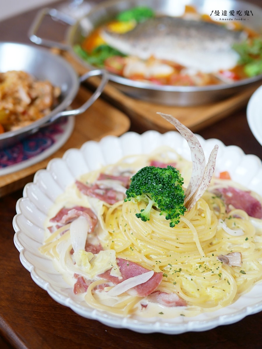 新店報報！隱藏於鄉野間的質感料理「小洋房-義式餐廳」義大利麵、燉飯與鱸魚料理一次滿足！安定美食推薦｜台南聚餐推薦