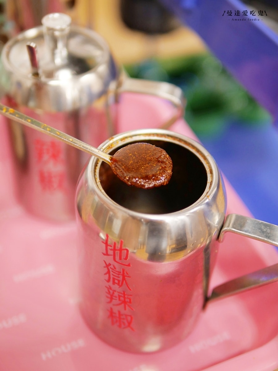 新店報報!暖心火鍋尬銅盤烤肉一次滿足「夯肉吃鍋銅盤烤肉」平價滿足雙享受!永大路平價美食|台南火烤兩吃|台南銅盤烤肉 - 第6張圖 新店報報!暖心火鍋尬銅盤烤肉一次滿足「夯肉吃鍋銅盤烤肉」平價滿足雙享受!永大路平價美食|台南火烤兩吃|台南銅盤烤肉