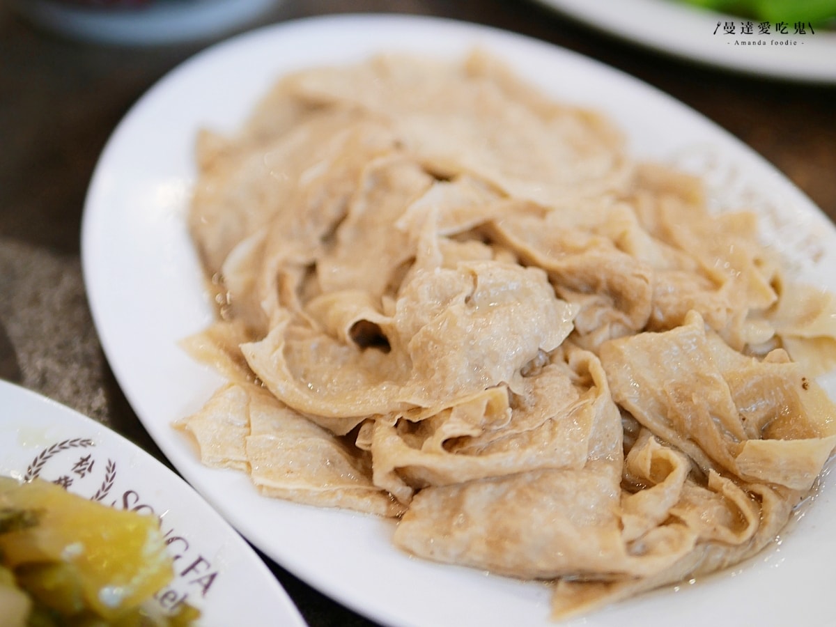 米其林必比登推薦經典必吃「松發肉骨茶 The Centrepoint 分店」濃郁胡椒香讓人欲罷不能！新加坡烏節路美食｜新加坡肉骨茶推薦
