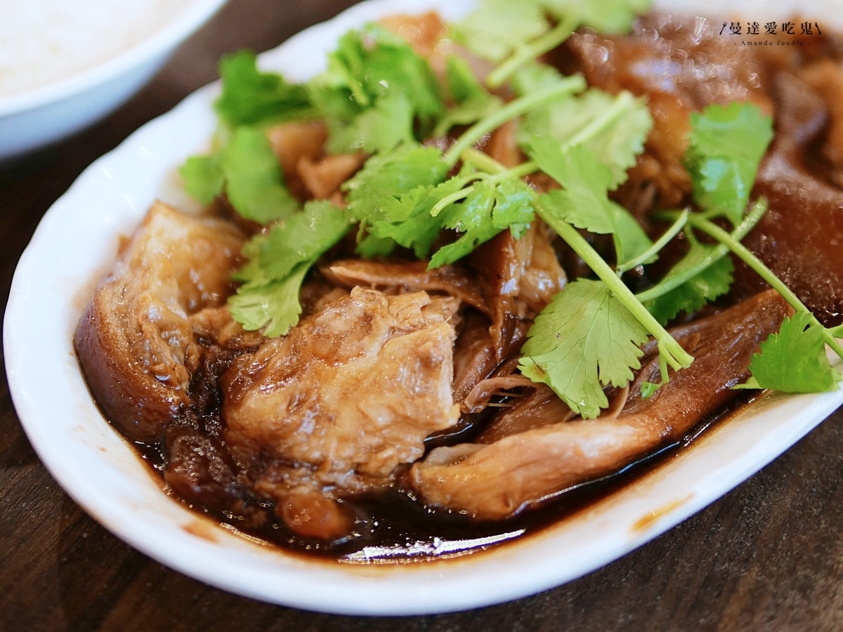 米其林必比登推薦經典必吃「松發肉骨茶 The Centrepoint 分店」濃郁胡椒香讓人欲罷不能！新加坡烏節路美食｜新加坡肉骨茶推薦